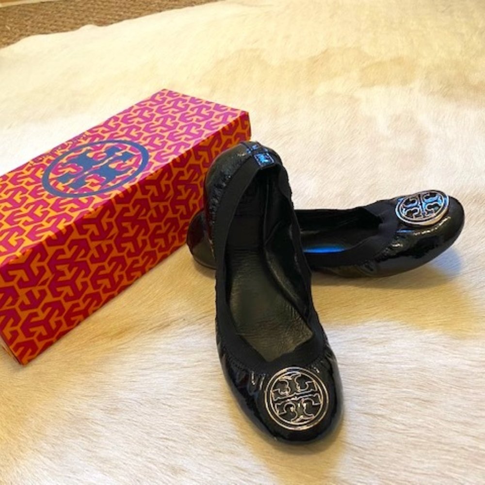 TORY BURCH - Caroline Patent Ballet Flat